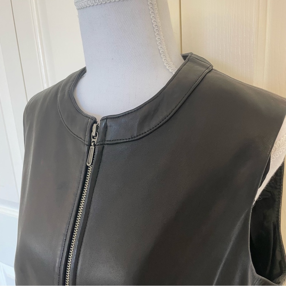 Classiques Entier, black vest. Genuine Lamb skin shell. Women’s size Large - Picture 3 of 9